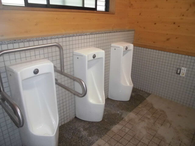 気比の浜キャンプ場のトイレ
